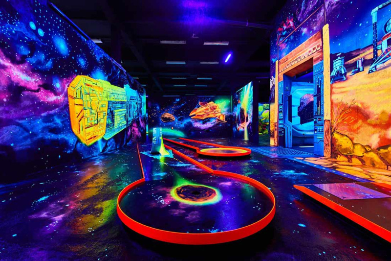 3D UV backlight minigolf - Image 2